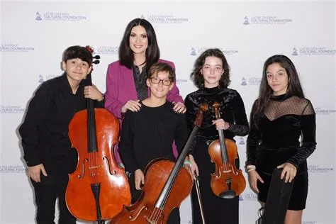  El Espectacular Concierto de Otro Mundo: Una Noche Inolvidable con la Magia Musical de Oumie